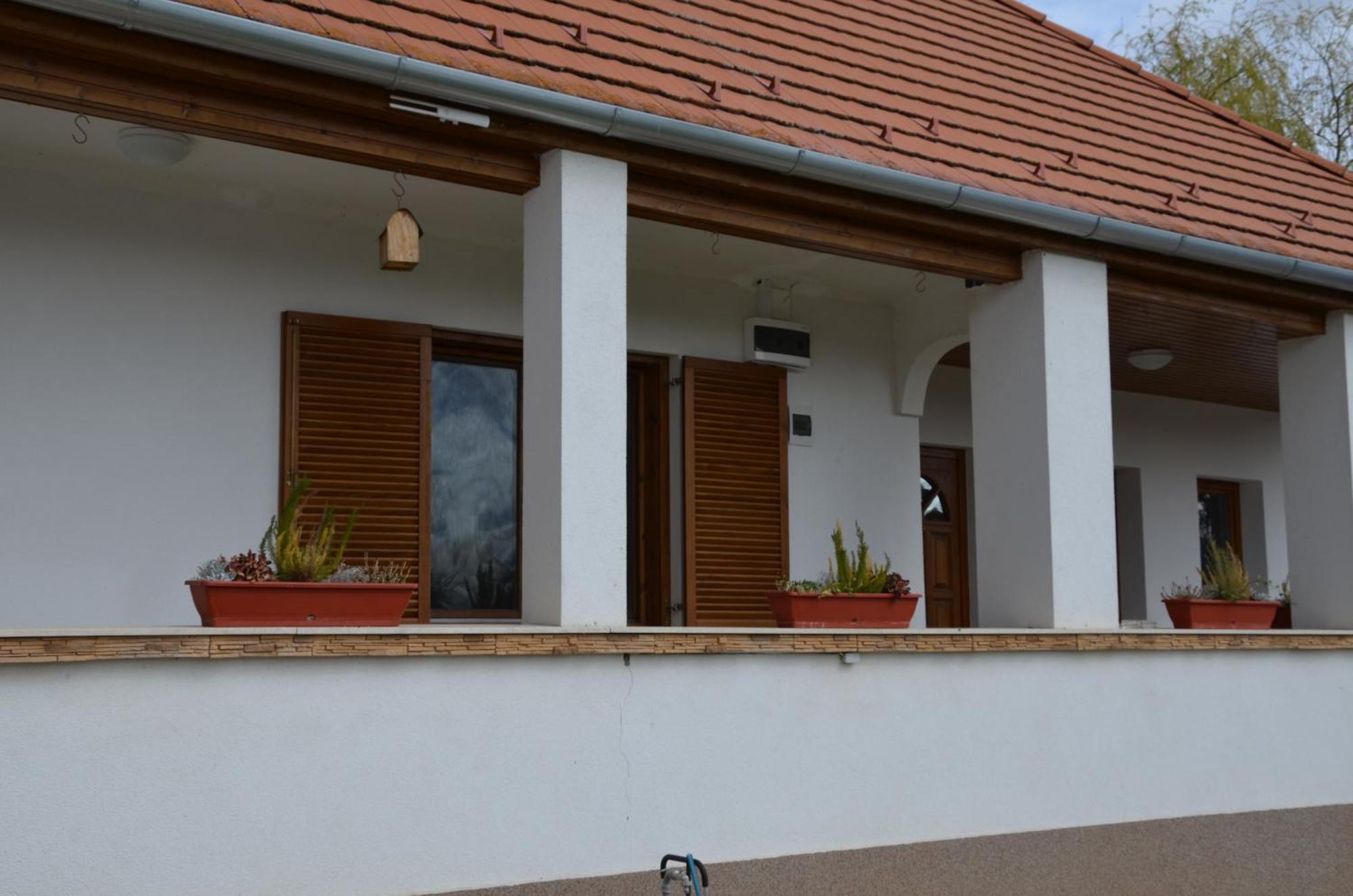 Kerekerdo Vendeghaz Hotell Kisszékely Exteriör bild